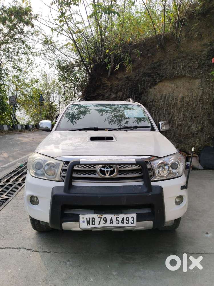 Toyota Fortuner 3.0 4x4 Manual, 2011, Petrol
