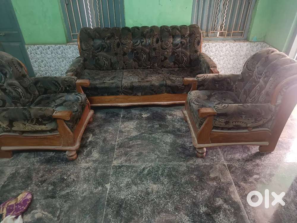 Sell of sofaset