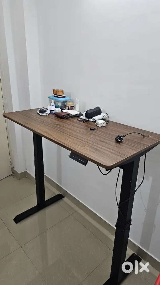 Height adjustable Desk by The Sleep Company in brand new condition