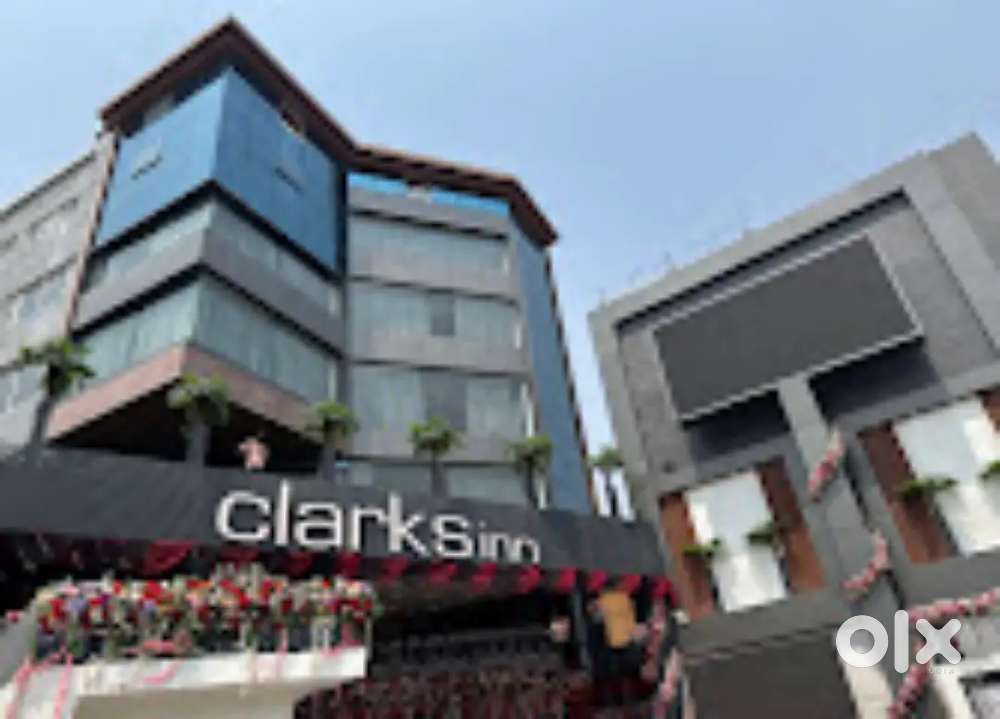 होटल में नौकरी के अवसर उपलब्ध हैं, आवेदन करें