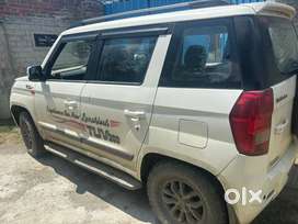 Mahindra TUV 300 2022