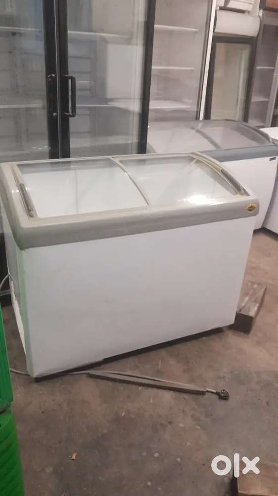 2year old Western ice-cream freezer 325litre good running condition