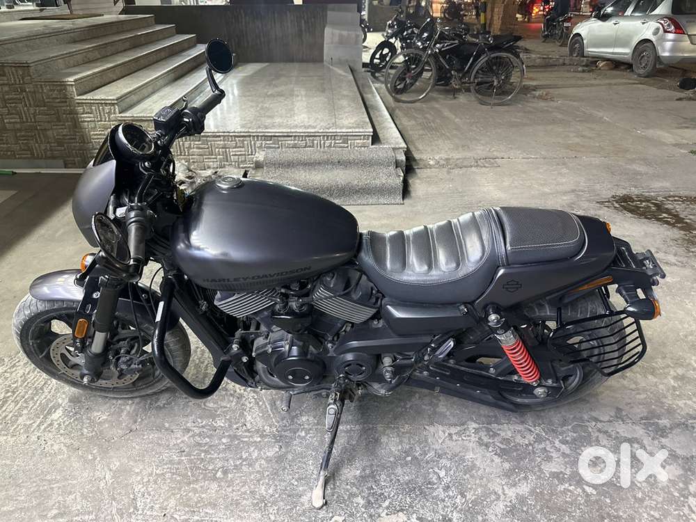 HARLEY DAVIDSON STREET ROD 750