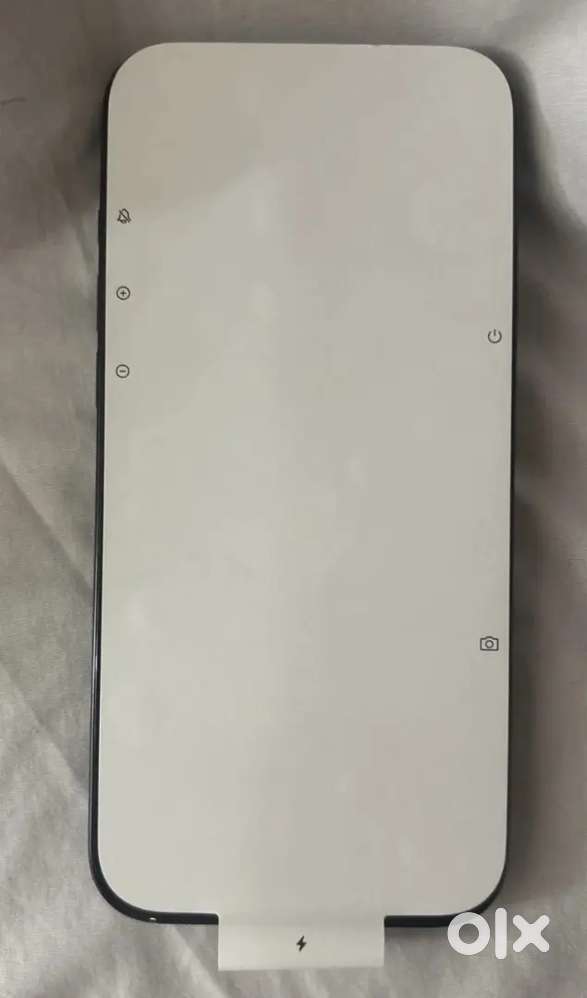 • 16 Pro Max 512GB – Smooth Operation, Excellent Condition