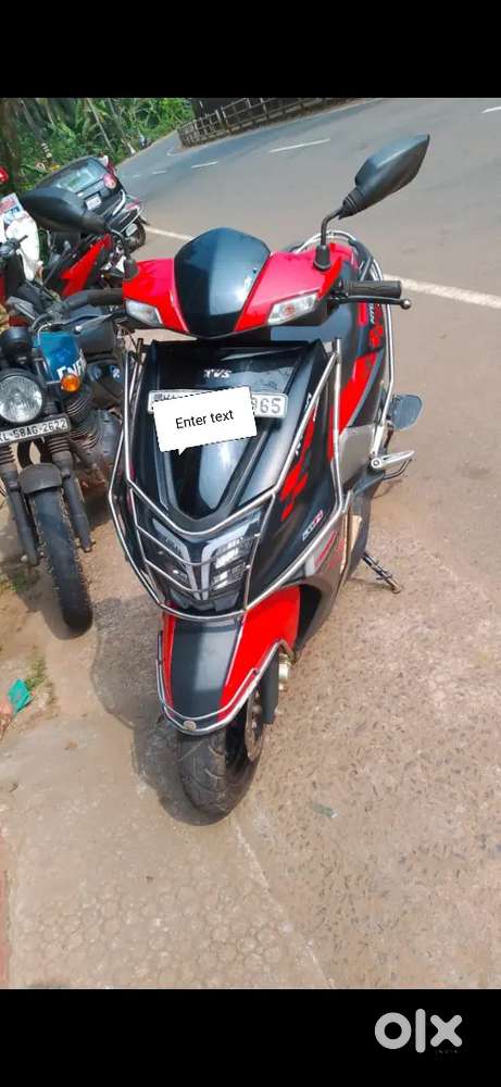 No scratch Full neet company service. New battery , New Tyres