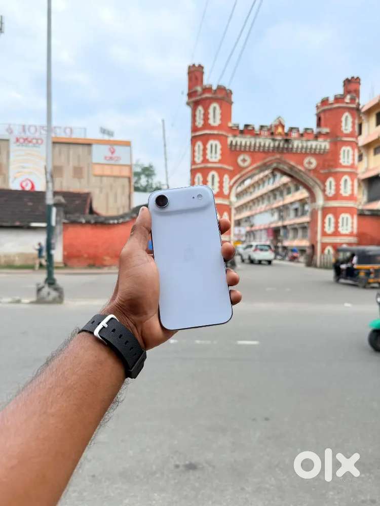 IPHONE 17 AIR 256 GB 100 BH JUST OPEN AVAILABLE