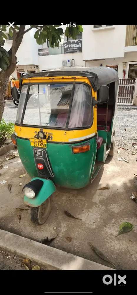 Auto rickshaw