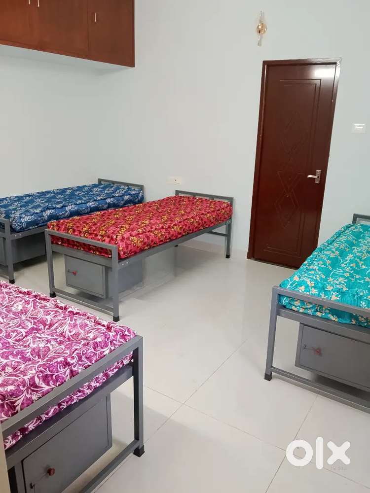 Furnished Mens PG at Velachery 100ft Rd