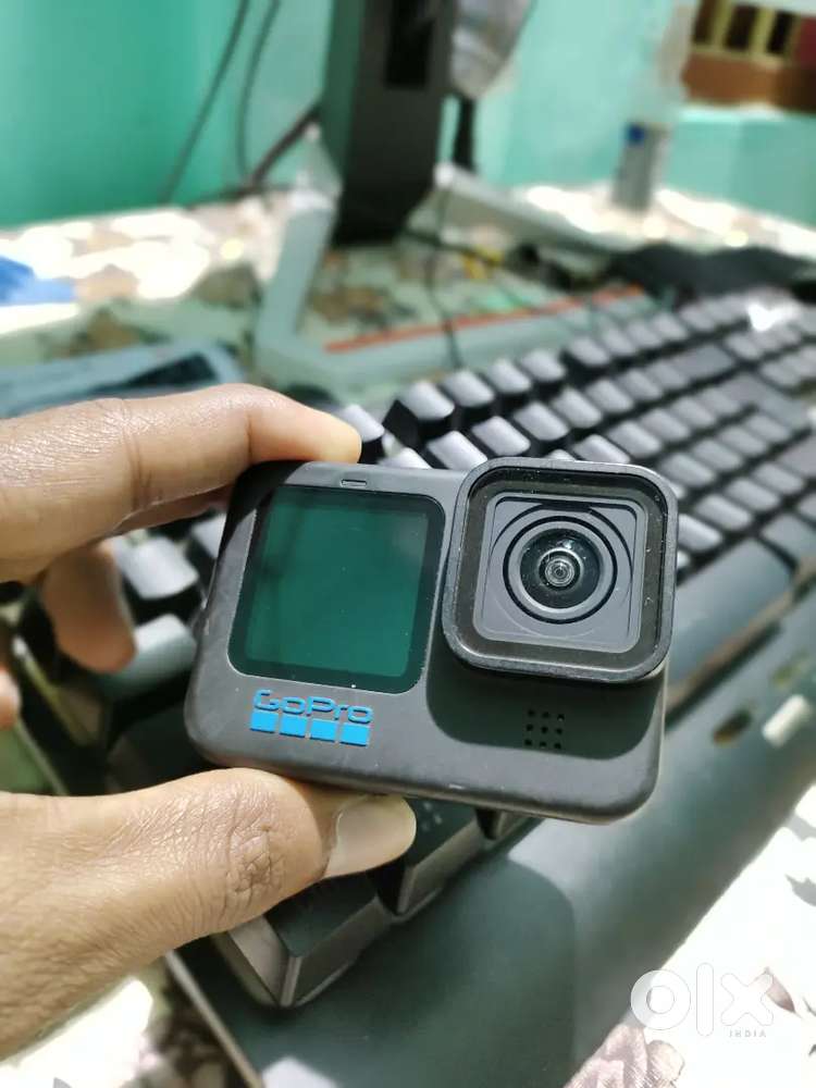 Go pro hero 10 (action camera)