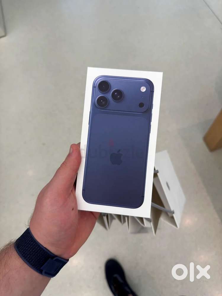 Apple iphone 17 pro 256 gb BLUE SEALED PACK