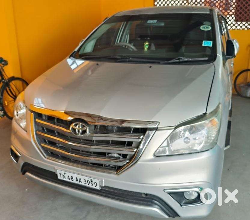 Toyota Innova 2.5 V 8 STR, 2013, Diesel