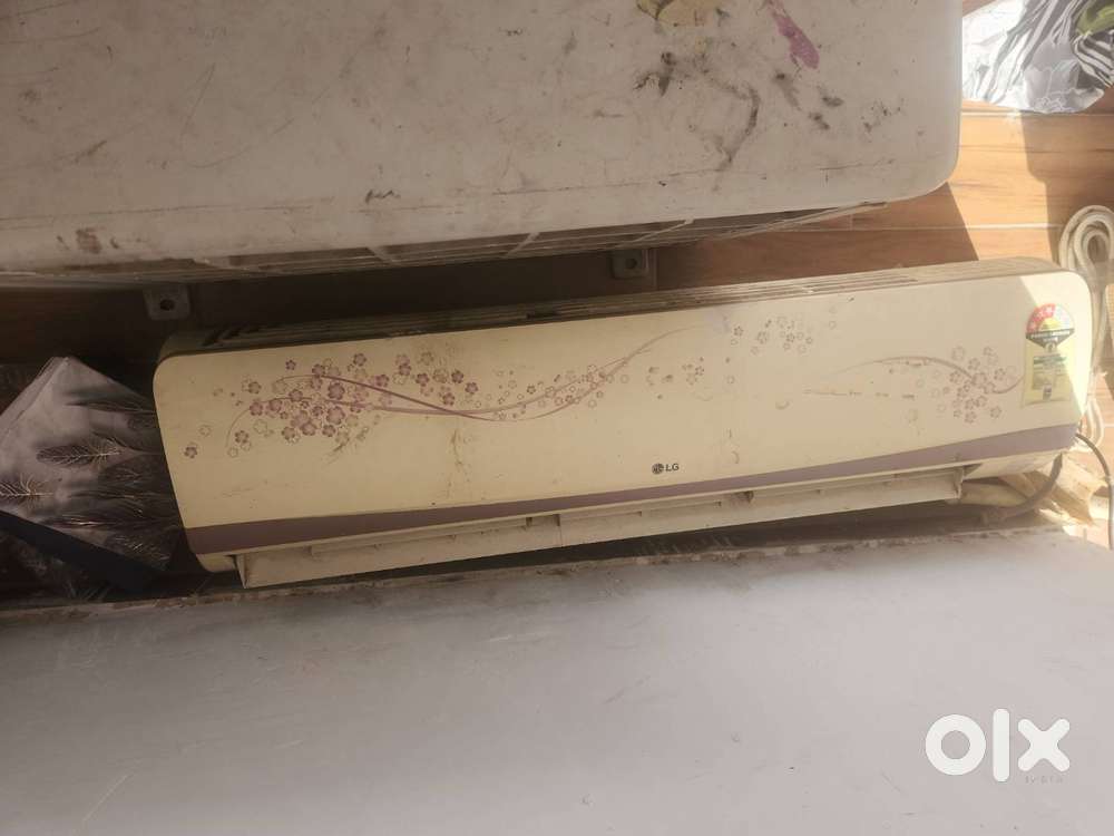 Split air conditioner