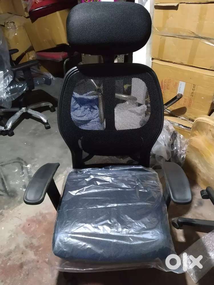Gaming Chair WFH Chairs Office Revolving Chair Boss Chair Computer Cha