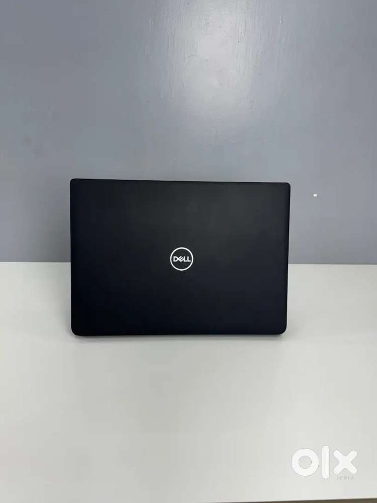 Dall laptop