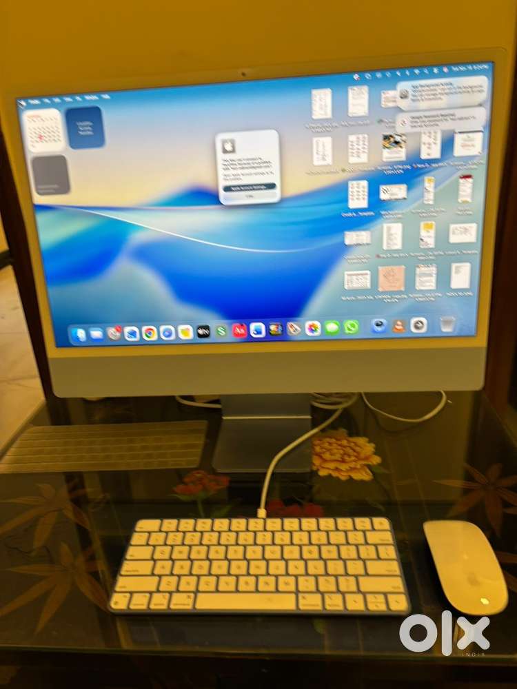 Blue 24 iMac 2021 series 8GB memory, 256GB SSD storage Tahoe 26.1 OS