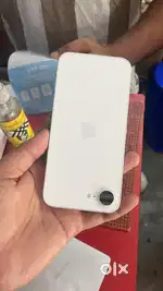 iPhone 16e