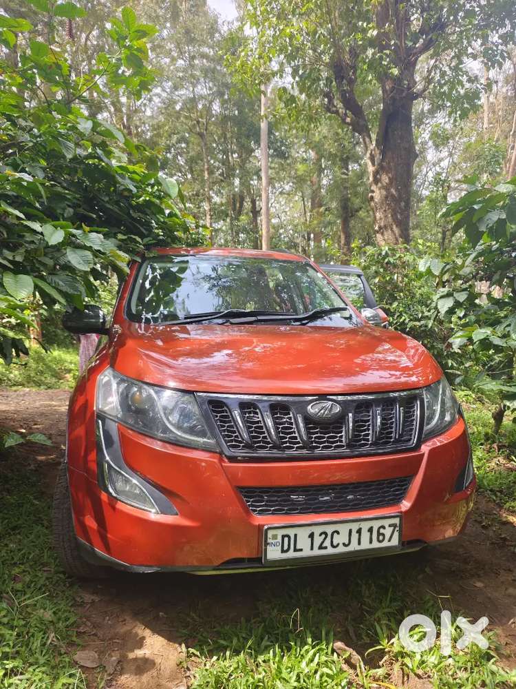 XUV 500 W10