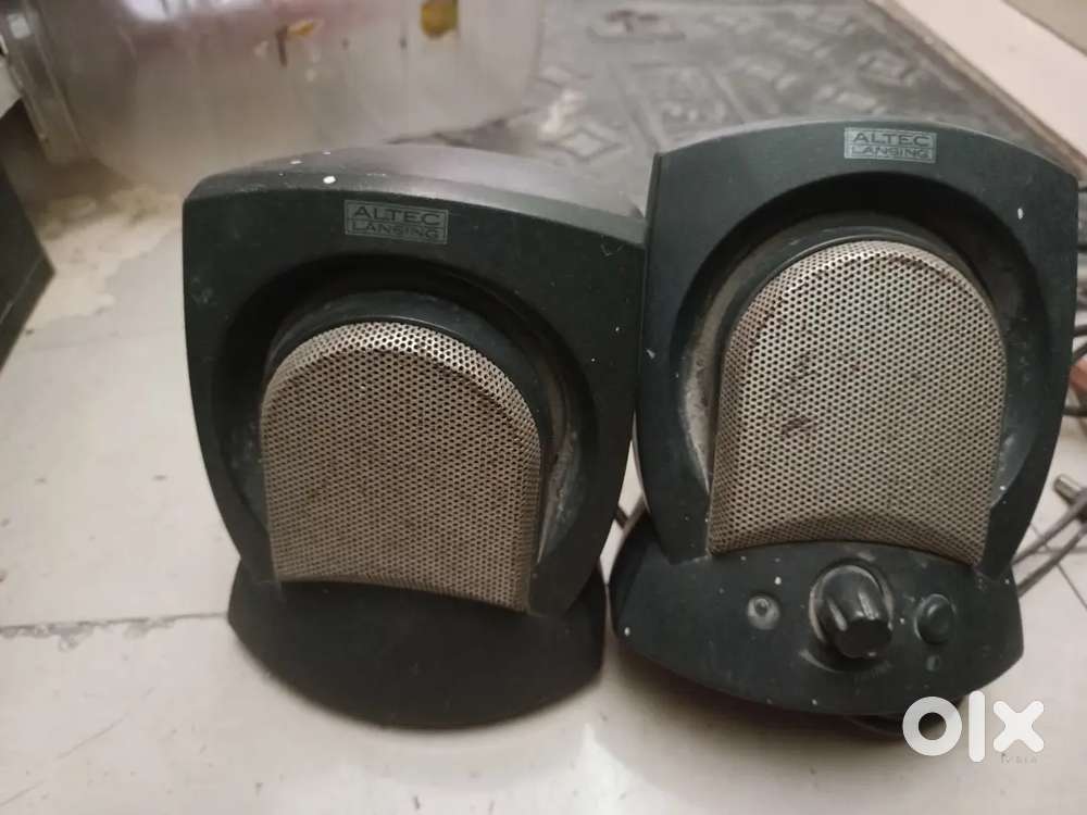 NEW SPEAKERS 2 SPEAKERS WITH BUFFER SOLID SOUNDS