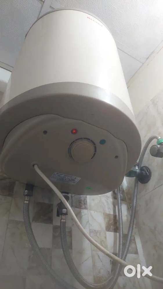 Relaxo Geyser 4 years old