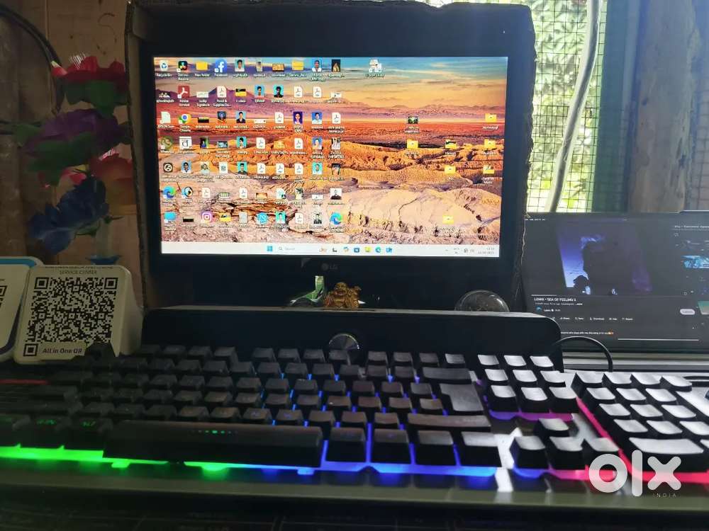 Desktop with monitor, keyboard, mouse