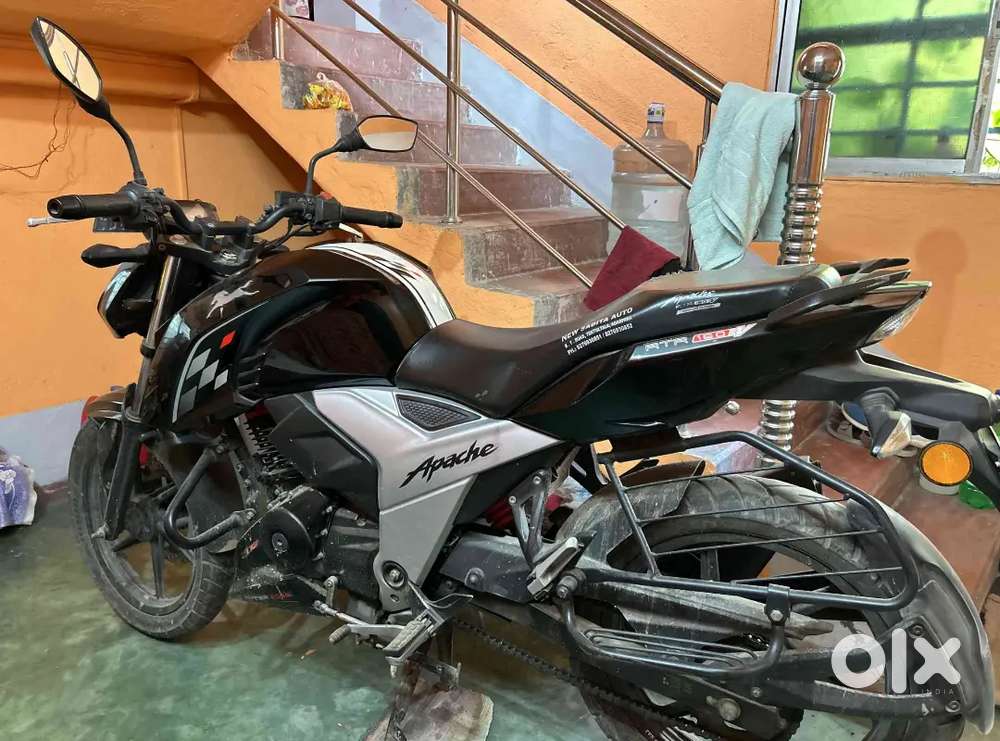 TVS Apache RTR 160 4V BS6