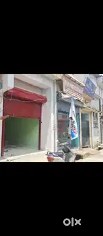 Shop for sale karanpur panchayati mandir road. Chock sa 50 KADAM door