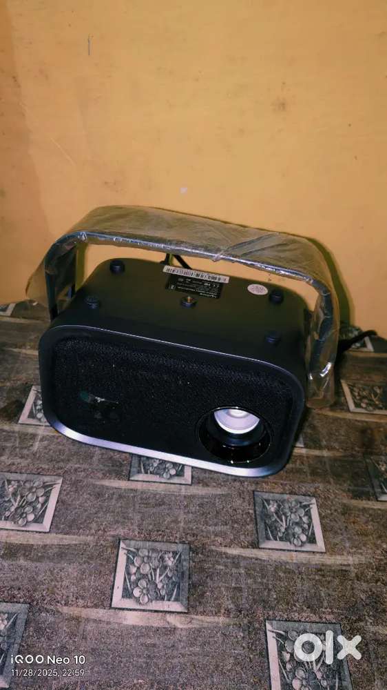 Projector almost new