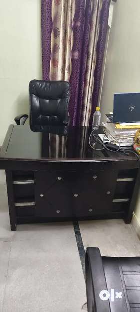 Two tables and 4 office chairs for sale