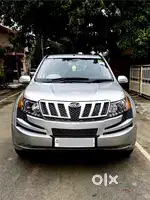 Mahindra XUV500 (2015) with Service Record