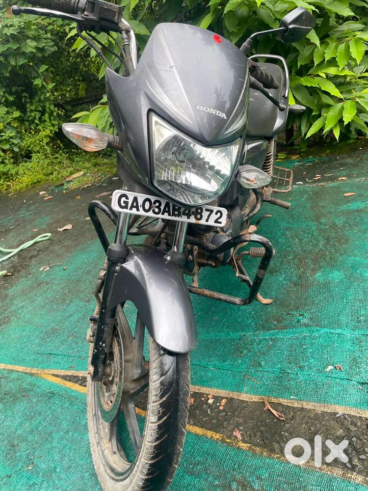 Shine in good condition with services done & back tyre new
