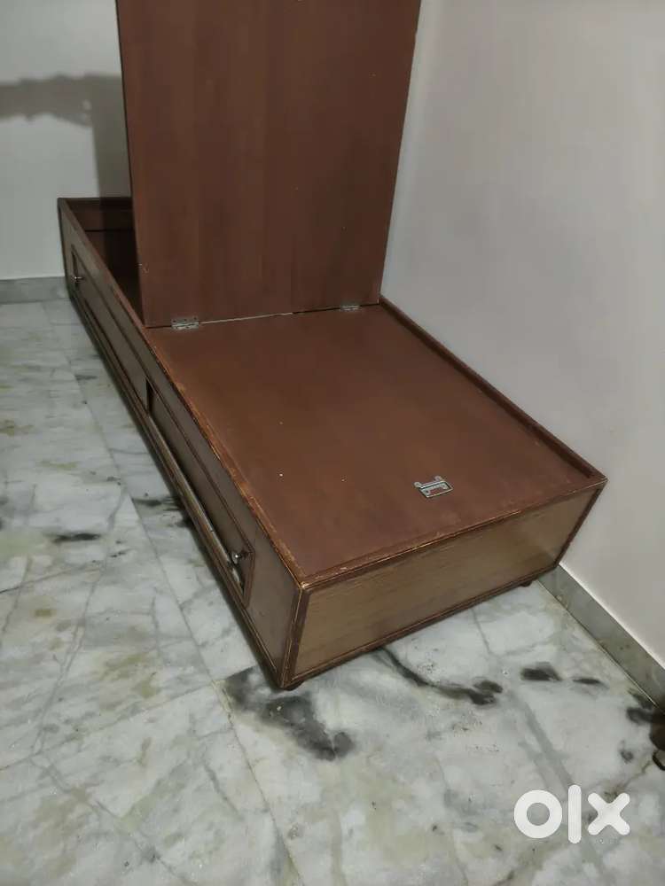 Selling : Deewan cot with storage 72*30 for sale