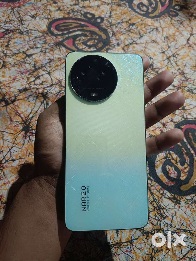 Good condition only 8 month used minor scratches only