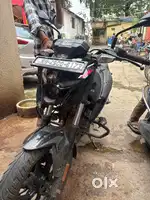 Bajaj pulsur n160