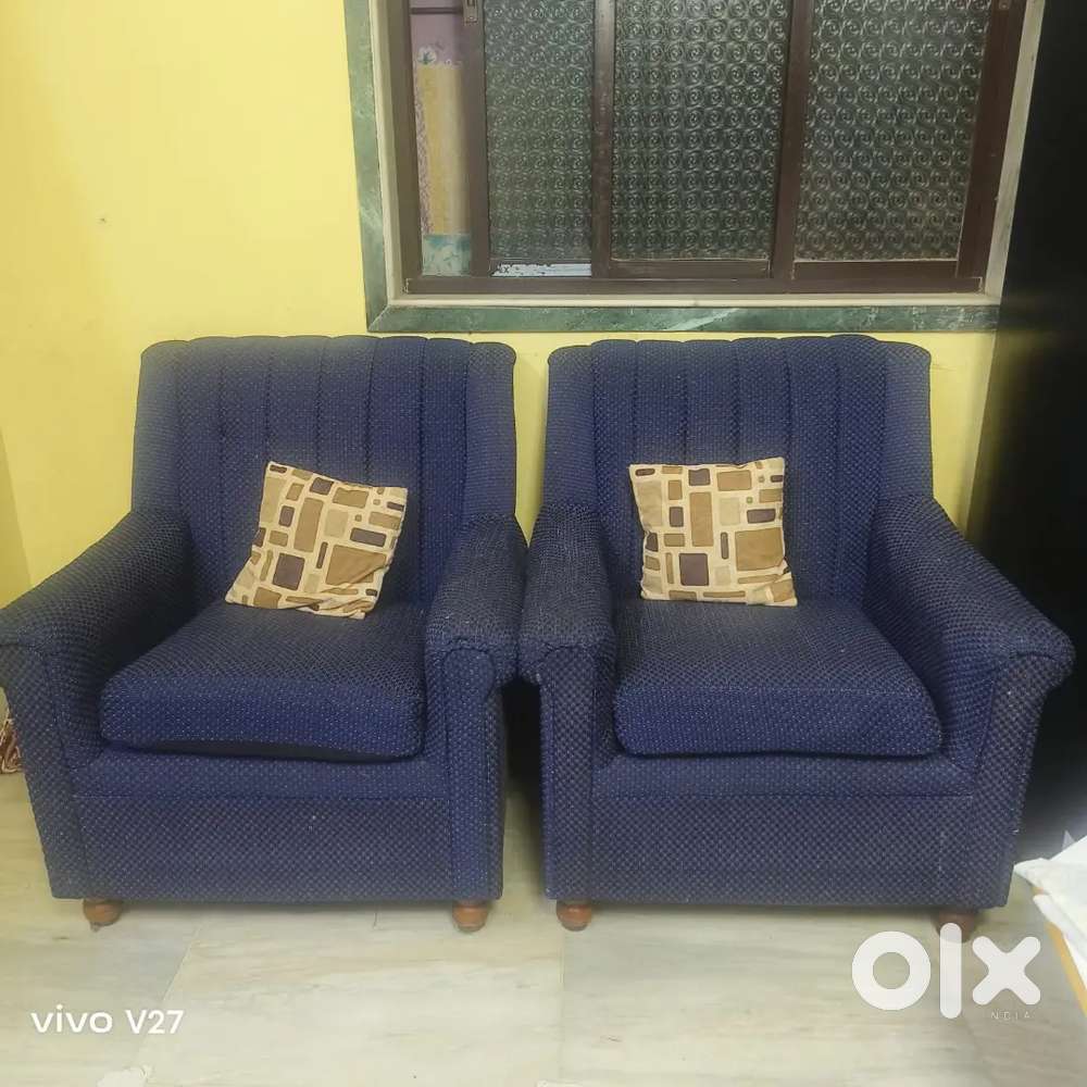 Comfortable 2 Seater Sofa