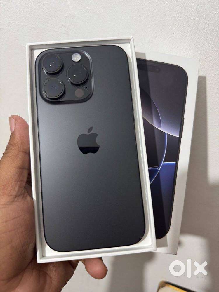 Selling iPhone 16 Pro Open Box Piece, 98% Battery with Variant 128 GB.