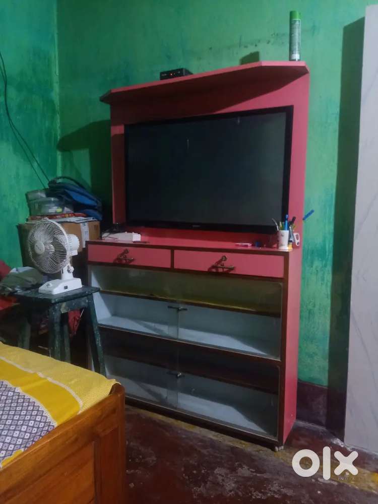 LCD show case