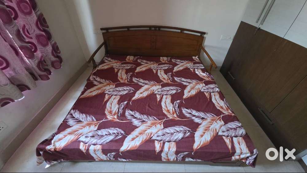 Diwan cum bed with storage