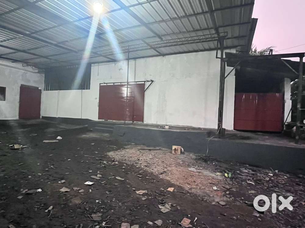 Spacious Godown with easy access - 500 m from MC Road