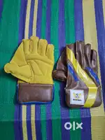 Thunder sports wicket keeping gloves