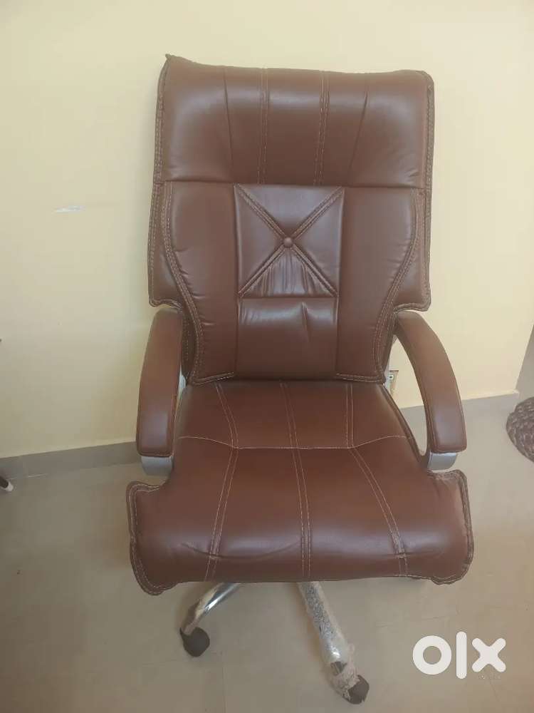 Brown executive chair