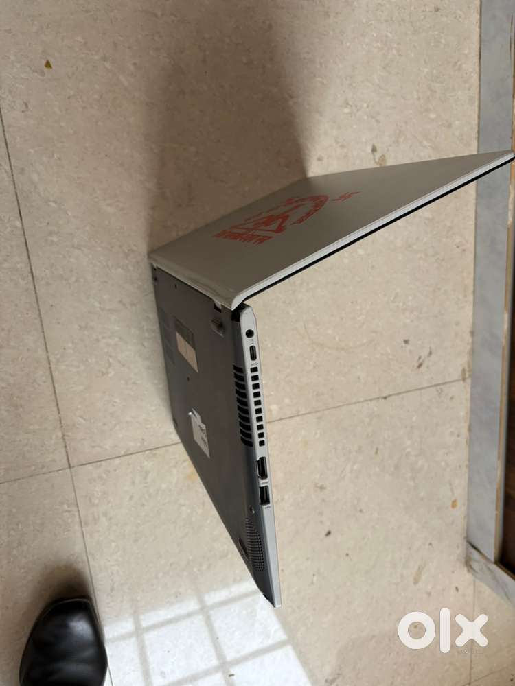 Ausu Laptop i5 with original charger