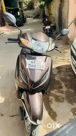 Honda Activa 4G – 2017 Model (Majestic Brown Metallic)
