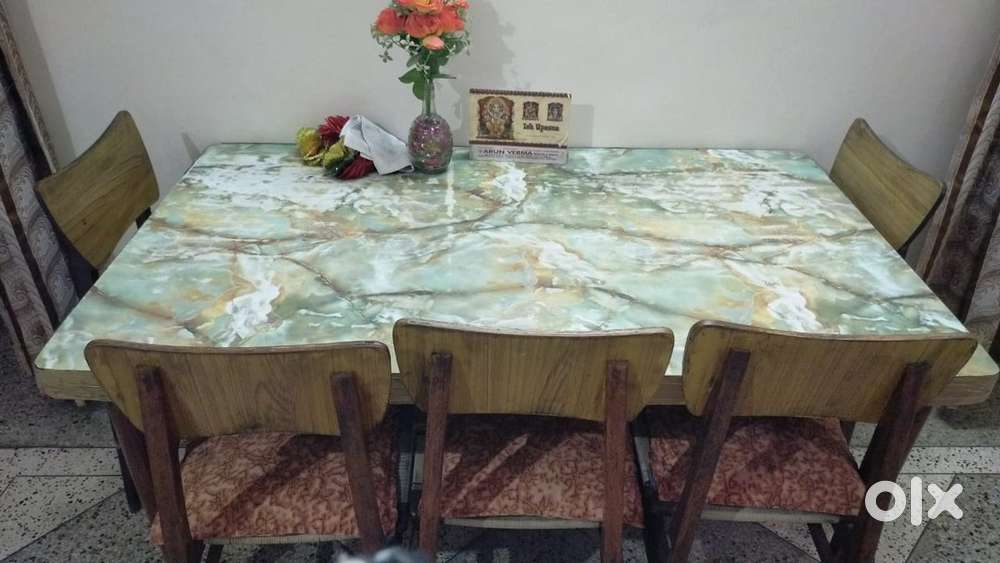 Dining Table (6 Chairs Included)