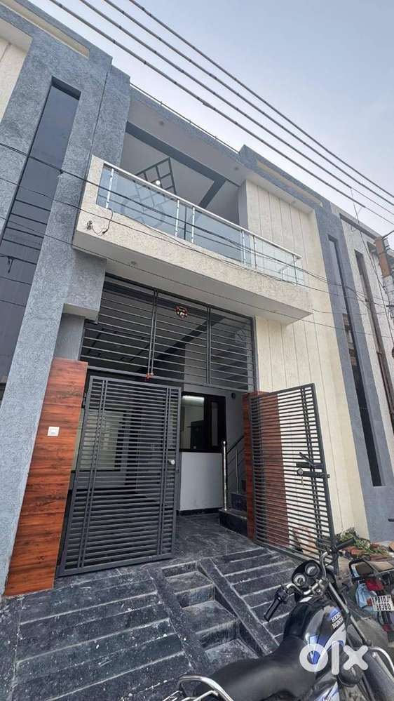 92 GAJ 2 BHK house for sale