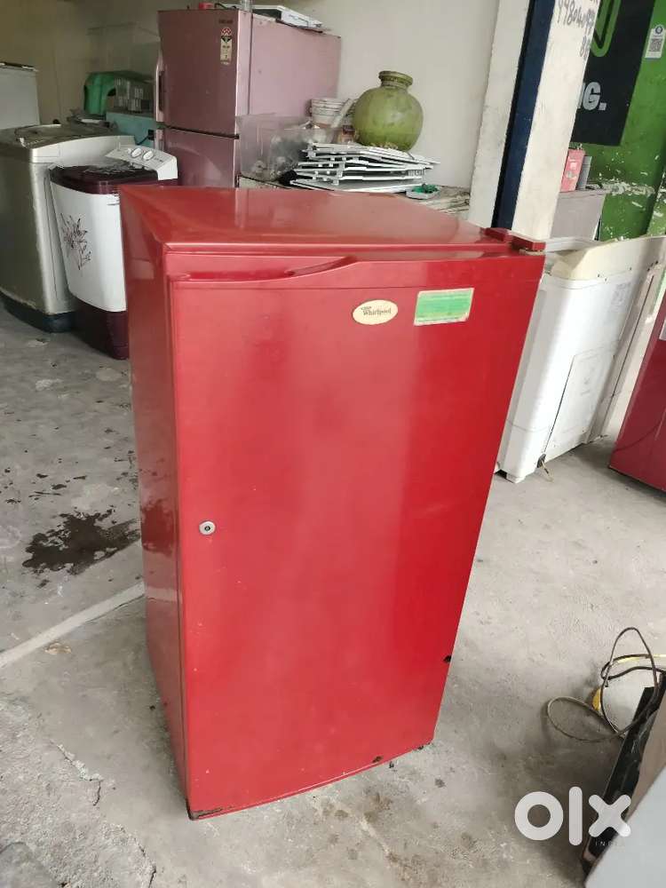 Whirlpool refrigerator good condition single door 180 litre