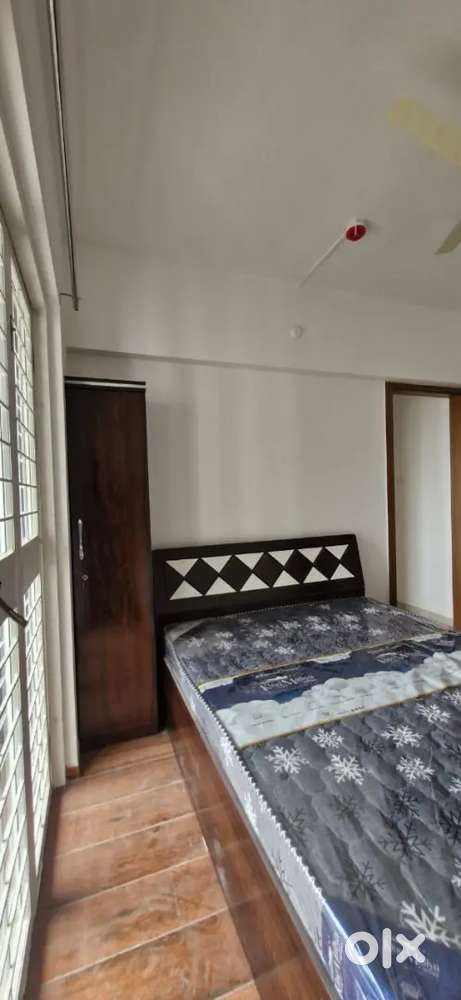 2bhk flat on rent