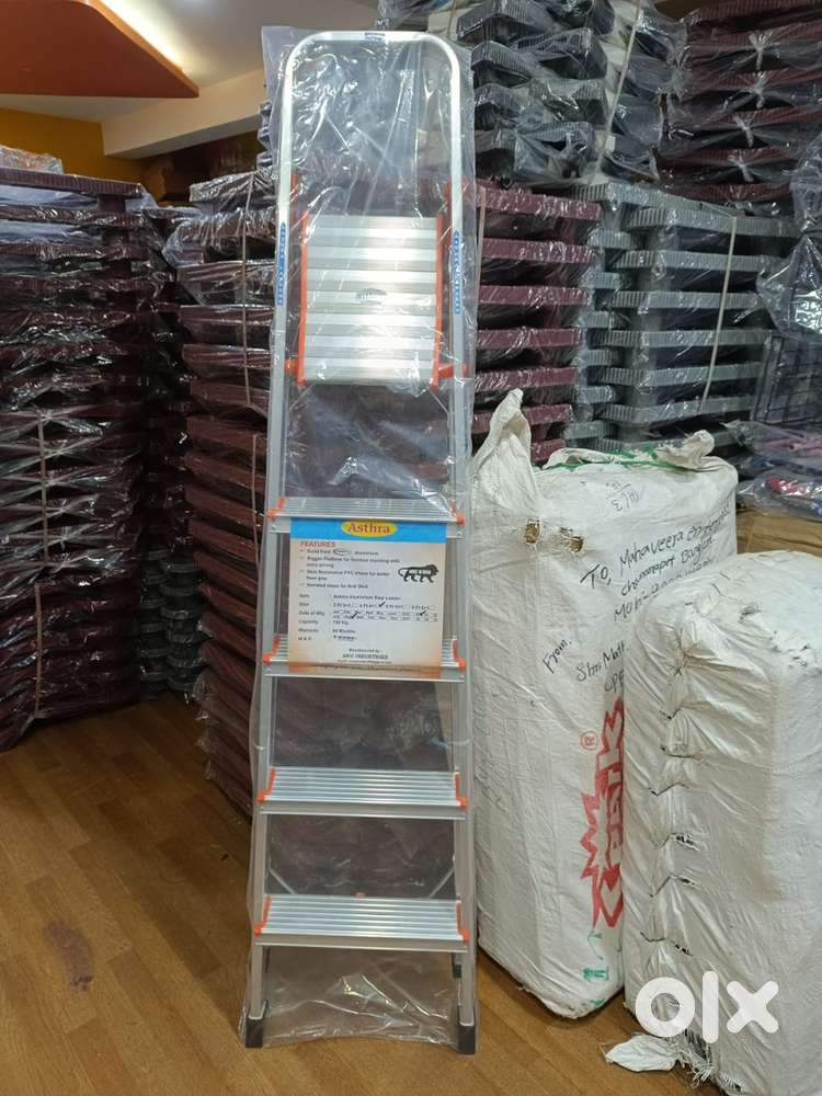 Brand New 5 Feet(5+1) Asthra Jindal Aluminium Ladder MRP-7199.