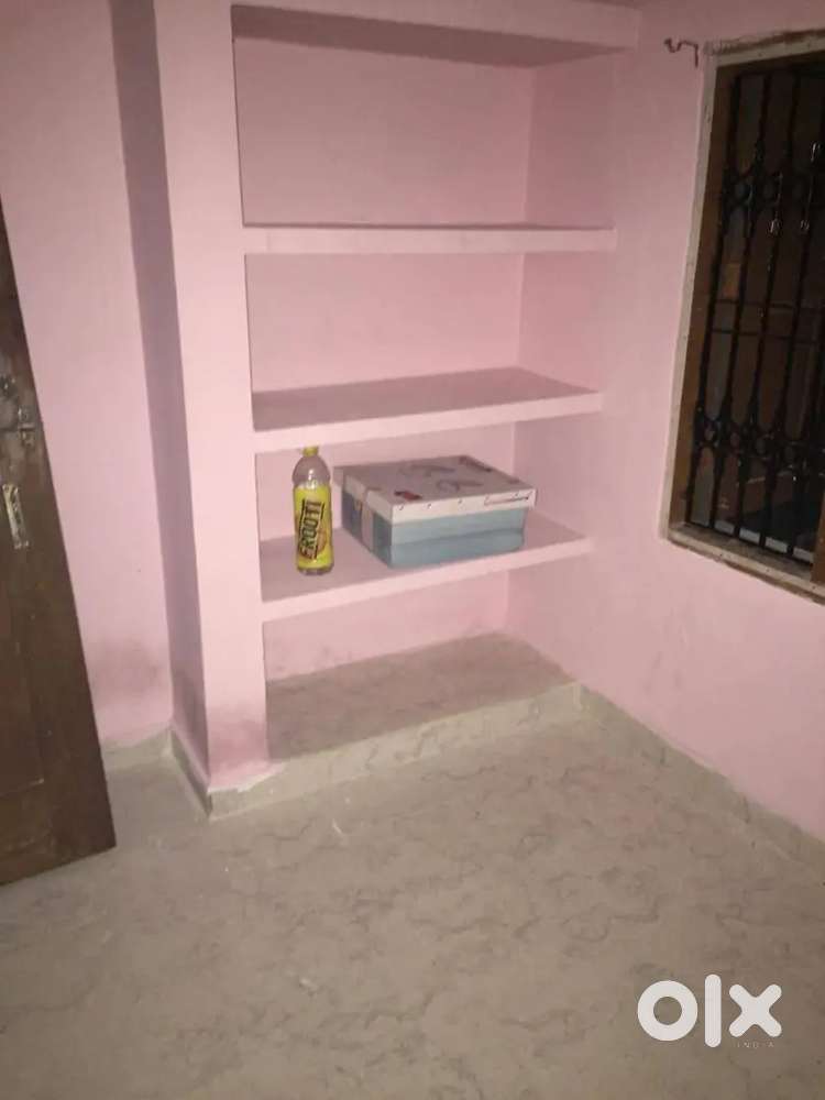 Road Side Small 1Bhk For Single Male Bachelor Only 6000