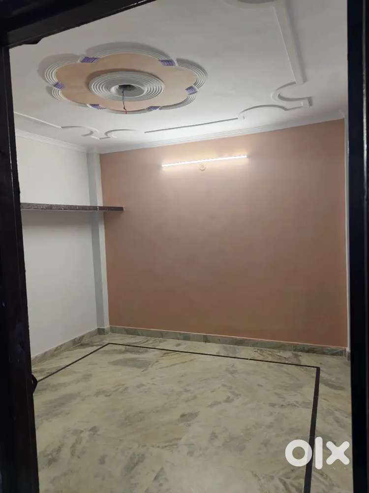 2 bhk flat for rent shyam vihar phase e blocknear adarsh public school