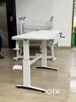 Height adjustable table